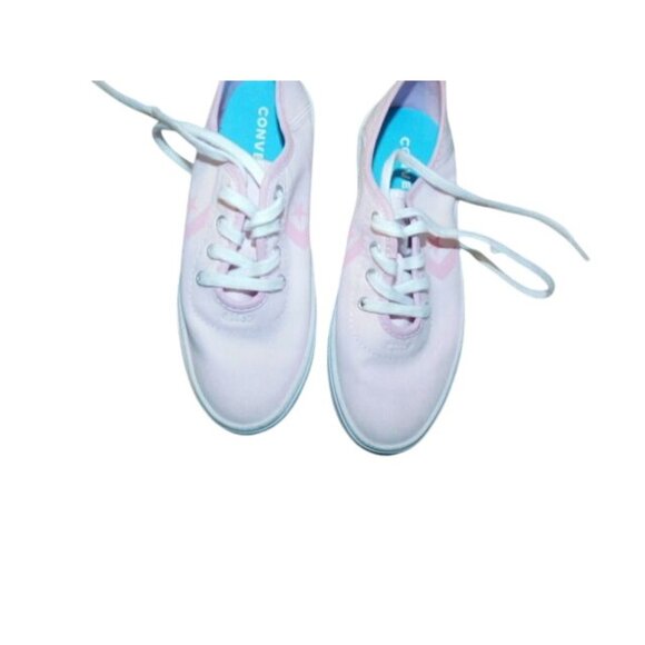 Converse Size 13 Girls Lace Up Sporty Flat Athletic Shoes NEW - Picture 4 of 4